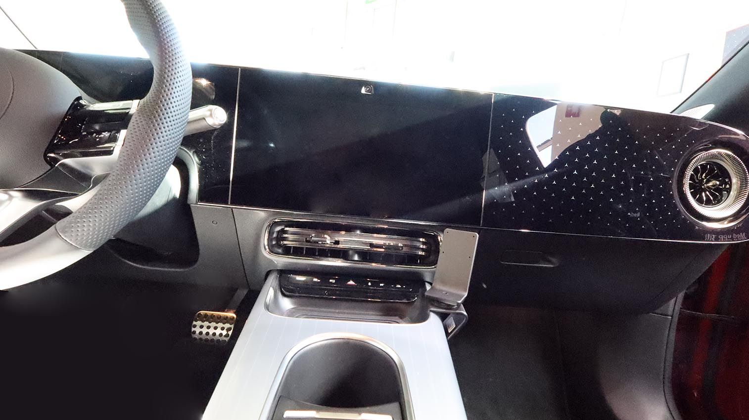 Proclip Mercedes Benz CLA-Class 26- GBL 27-Console mount